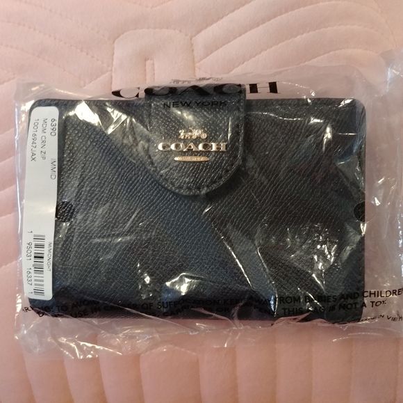 Coach Handbags - NWT Coach Wallet Dark Navy